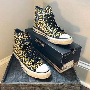 New! Converse Chuck Taylor Sneakers- Hi Old Gold/Black- Size 10- Leopard print